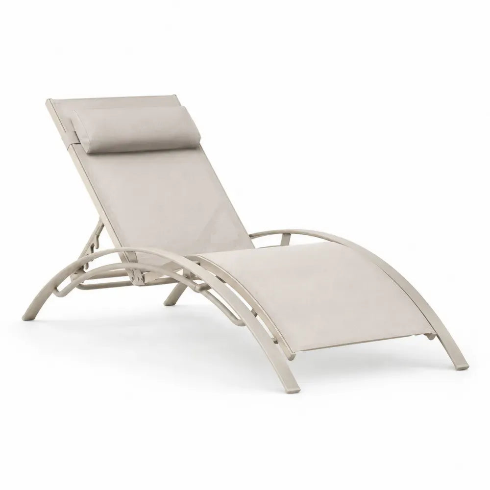 Sonnenliege Gartenliege mit Kopfkissen und verstellbarer Rückenlehne Aluminiumrahmen PVC-beschichtetes Polyestergewebe Beige Taupe 165 x 64 x 82 cm
